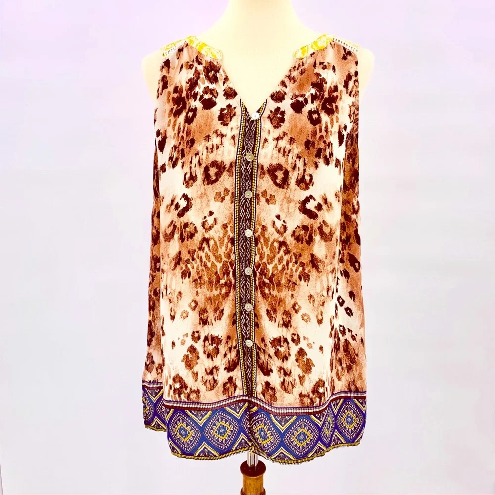 Fig & Flower Mixed Print Button Front Swing Top L